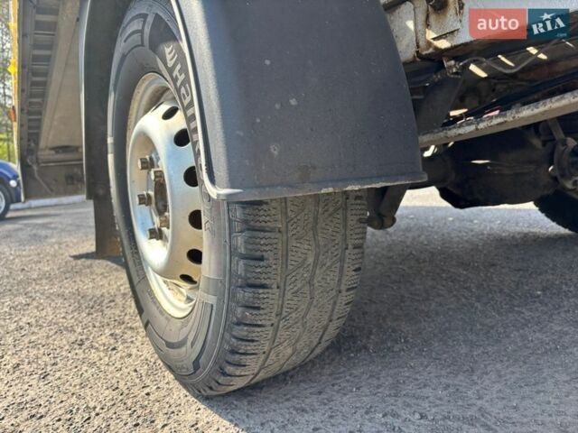 Белый Мерседес Sprinter, объемом двигателя 2.2 л и пробегом 544 тыс. км за 10900 $, фото 18 на Automoto.ua