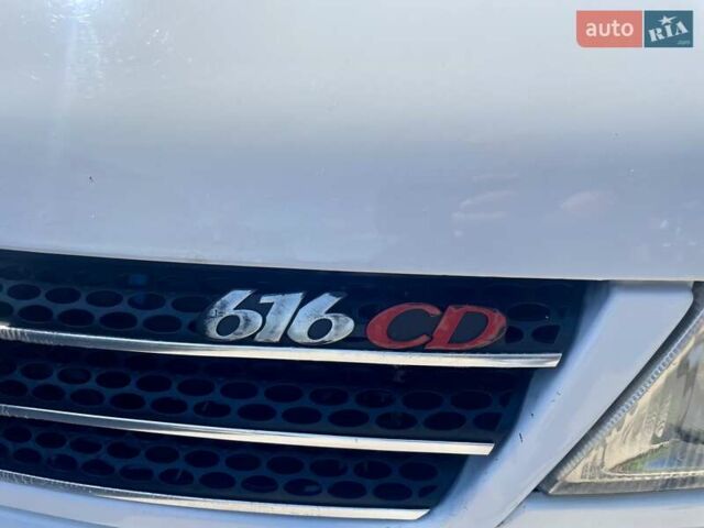 Мерседес Sprinter 2002 у Вінниці на Automoto.ua Білий Мерседес Sprinter, об'ємом двигуна 2.69 л та пробігом 468 тис. км за 16900 $, фото 1 на Automoto.ua