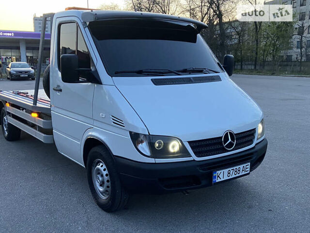 Белый Мерседес Sprinter, объемом двигателя 2.2 л и пробегом 300 тыс. км за 16800 $, фото 11 на Automoto.ua