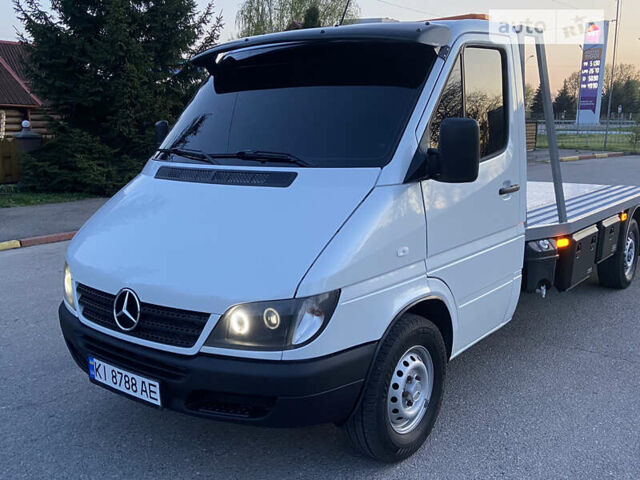 Белый Мерседес Sprinter, объемом двигателя 2.2 л и пробегом 300 тыс. км за 16800 $, фото 10 на Automoto.ua