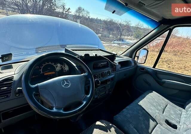 Белый Мерседес Sprinter, объемом двигателя 2.15 л и пробегом 450 тыс. км за 12000 $, фото 15 на Automoto.ua