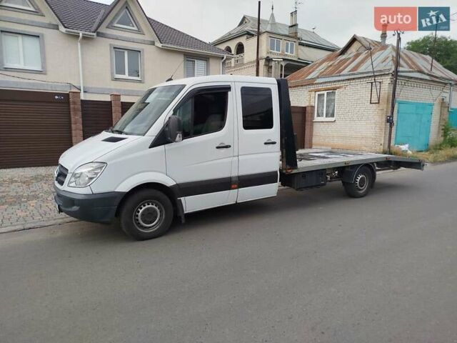 Белый Мерседес Sprinter, объемом двигателя 2.2 л и пробегом 340 тыс. км за 18100 $, фото 1 на Automoto.ua