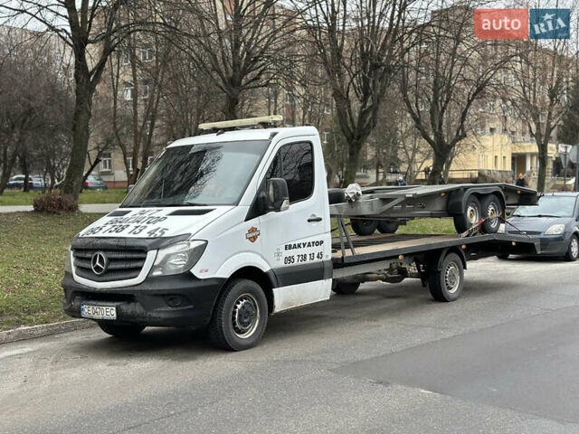 Белый Мерседес Sprinter, объемом двигателя 2.14 л и пробегом 563 тыс. км за 20000 $, фото 2 на Automoto.ua