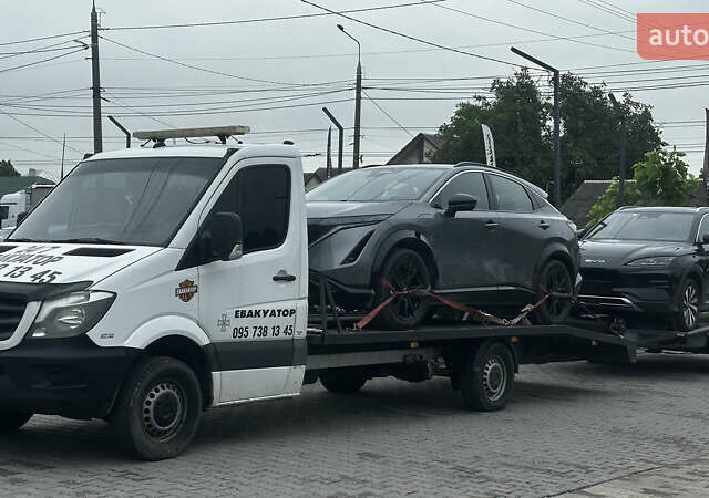 Белый Мерседес Sprinter, объемом двигателя 2.14 л и пробегом 563 тыс. км за 20000 $, фото 1 на Automoto.ua