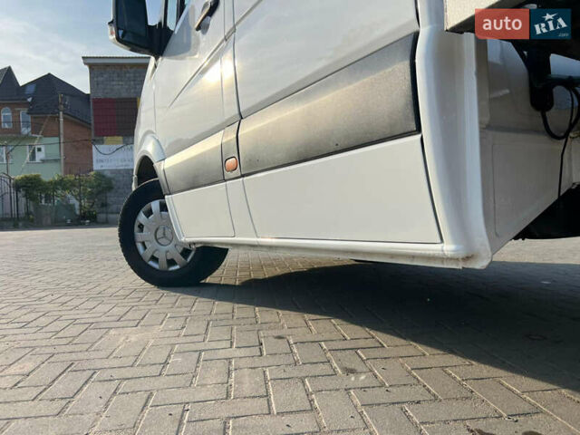 Белый Мерседес Sprinter, объемом двигателя 3 л и пробегом 550 тыс. км за 18700 $, фото 14 на Automoto.ua