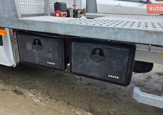 Білий Мерседес Sprinter, об'ємом двигуна 3 л та пробігом 146 тис. км за 39000 $, фото 4 на Automoto.ua