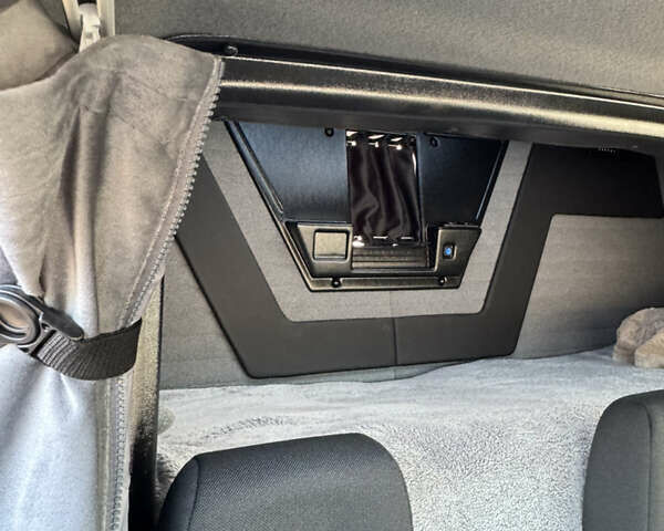 Белый Мерседес Sprinter, объемом двигателя 2.99 л и пробегом 127 тыс. км за 60500 $, фото 34 на Automoto.ua