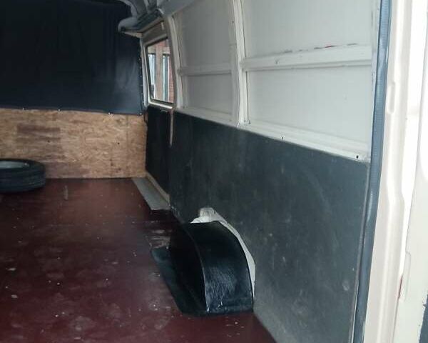 Белый Мерседес Sprinter, объемом двигателя 2.9 л и пробегом 500 тыс. км за 6500 $, фото 20 на Automoto.ua