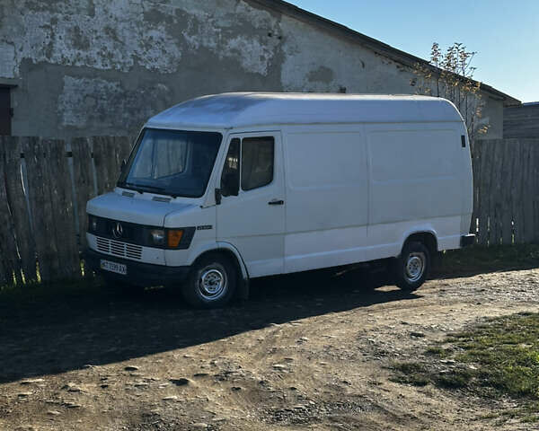 Білий Мерседес Sprinter, об'ємом двигуна 2.3 л та пробігом 280 тис. км за 5000 $, фото 2 на Automoto.ua