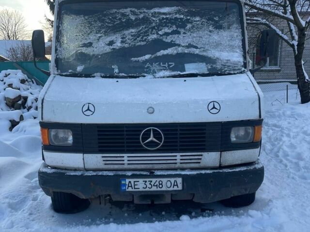 Белый Мерседес Sprinter, объемом двигателя 4 л и пробегом 20 тыс. км за 5500 $, фото 3 на Automoto.ua
