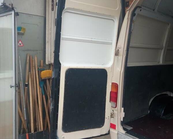 Белый Мерседес Sprinter, объемом двигателя 2.9 л и пробегом 500 тыс. км за 6500 $, фото 18 на Automoto.ua