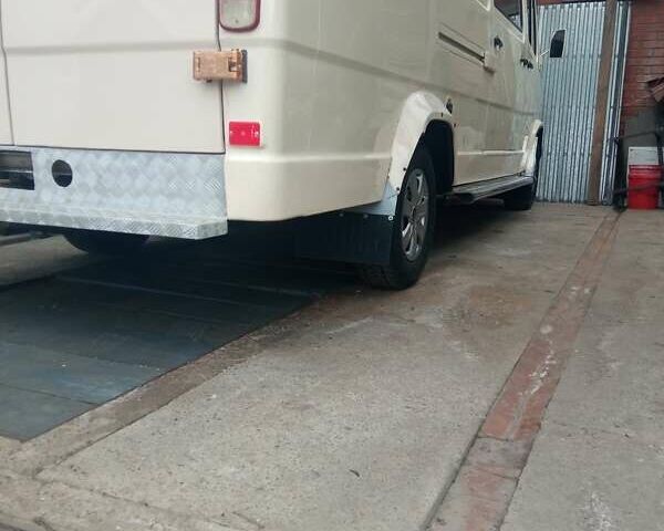Белый Мерседес Sprinter, объемом двигателя 2.9 л и пробегом 500 тыс. км за 6500 $, фото 19 на Automoto.ua