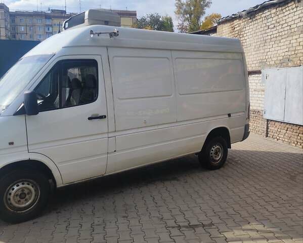 Білий Мерседес Sprinter, об'ємом двигуна 2.3 л та пробігом 170 тис. км за 3900 $, фото 1 на Automoto.ua