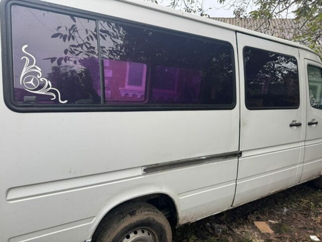 Белый Мерседес Sprinter, объемом двигателя 2.3 л и пробегом 3 тыс. км за 3001 $, фото 4 на Automoto.ua