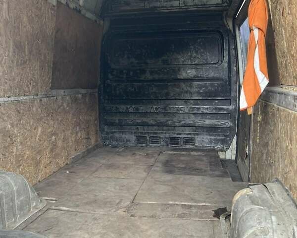 Белый Мерседес Sprinter, объемом двигателя 2.87 л и пробегом 653 тыс. км за 3300 $, фото 8 на Automoto.ua