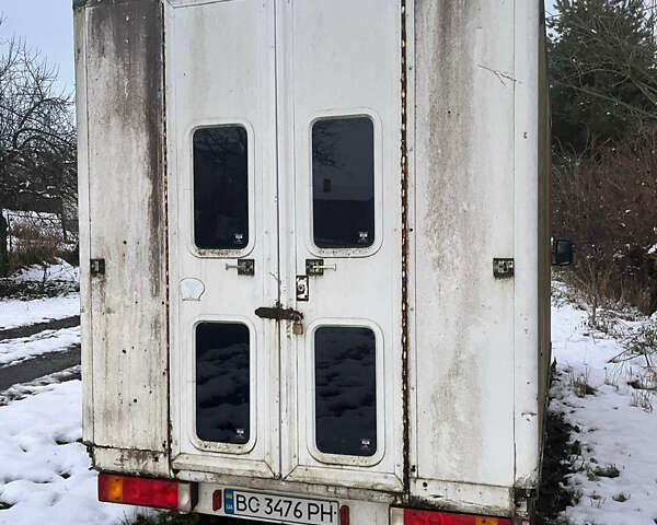 Белый Мерседес Sprinter, объемом двигателя 2.3 л и пробегом 360 тыс. км за 5400 $, фото 7 на Automoto.ua