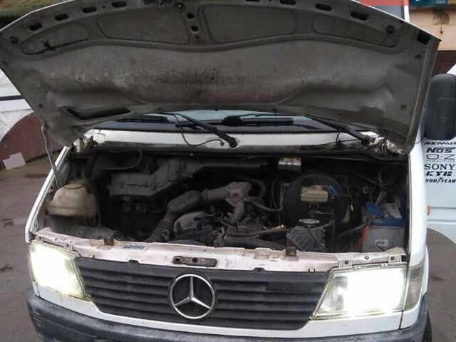 Білий Мерседес Sprinter, об'ємом двигуна 2.3 л та пробігом 350 тис. км за 6500 $, фото 4 на Automoto.ua
