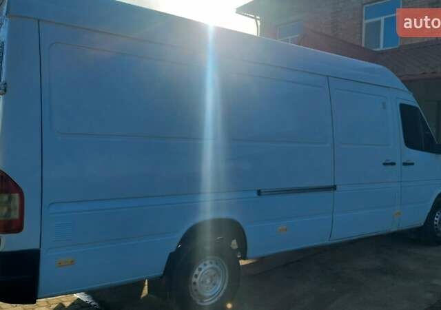 Белый Мерседес Sprinter, объемом двигателя 2.9 л и пробегом 590 тыс. км за 7700 $, фото 6 на Automoto.ua