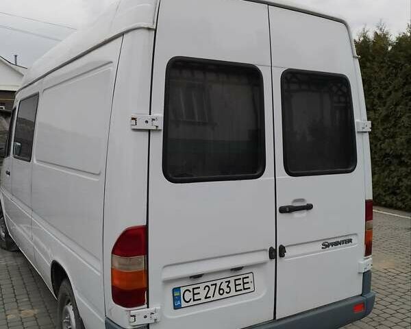 Белый Мерседес Sprinter, объемом двигателя 2.9 л и пробегом 400 тыс. км за 6000 $, фото 7 на Automoto.ua