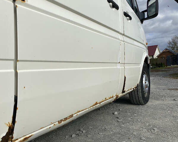 Білий Мерседес Sprinter, об'ємом двигуна 0 л та пробігом 440 тис. км за 4700 $, фото 7 на Automoto.ua