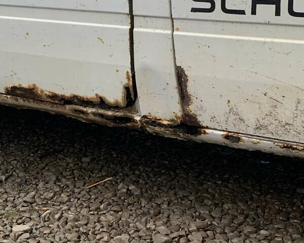 Белый Мерседес Sprinter, объемом двигателя 2.9 л и пробегом 497 тыс. км за 3300 $, фото 3 на Automoto.ua