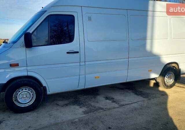 Белый Мерседес Sprinter, объемом двигателя 2.9 л и пробегом 590 тыс. км за 7700 $, фото 9 на Automoto.ua