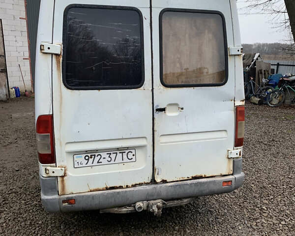 Белый Мерседес Sprinter, объемом двигателя 2.9 л и пробегом 497 тыс. км за 3300 $, фото 5 на Automoto.ua
