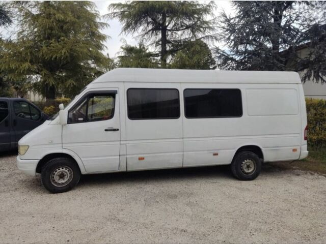 Білий Мерседес Sprinter, об'ємом двигуна 2.9 л та пробігом 250 тис. км за 6900 $, фото 3 на Automoto.ua