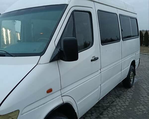 Білий Мерседес Sprinter, об'ємом двигуна 2.87 л та пробігом 300 тис. км за 4800 $, фото 2 на Automoto.ua