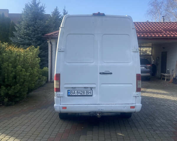Білий Мерседес Sprinter, об'ємом двигуна 2.3 л та пробігом 517 тис. км за 4500 $, фото 1 на Automoto.ua
