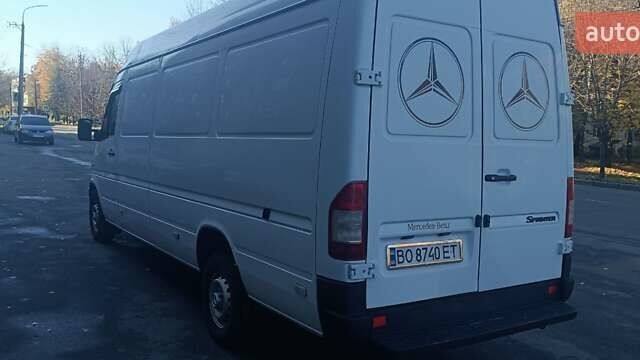 Белый Мерседес Sprinter, объемом двигателя 2.9 л и пробегом 400 тыс. км за 11000 $, фото 3 на Automoto.ua