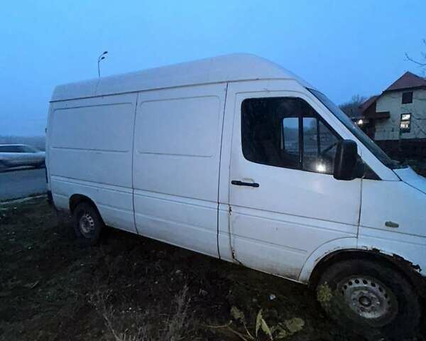 Білий Мерседес Sprinter, об'ємом двигуна 2.87 л та пробігом 300 тис. км за 5664 $, фото 1 на Automoto.ua