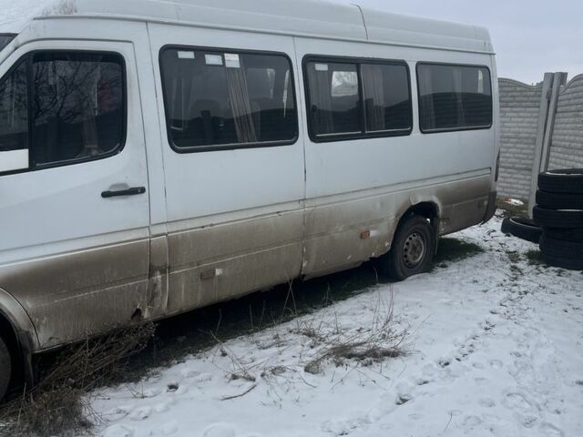 Білий Мерседес Sprinter, об'ємом двигуна 2.9 л та пробігом 400 тис. км за 3004 $, фото 1 на Automoto.ua
