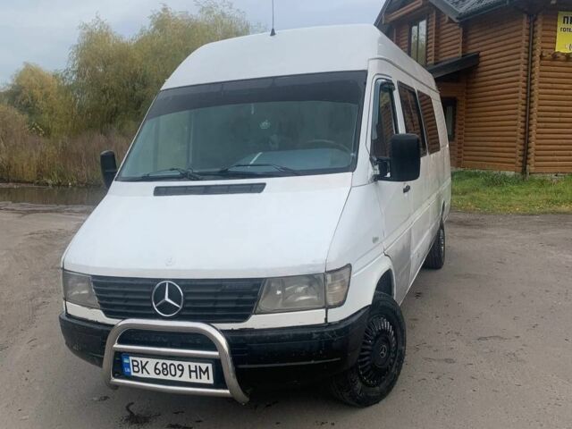 Білий Мерседес Sprinter, об'ємом двигуна 2.9 л та пробігом 800 тис. км за 4500 $, фото 2 на Automoto.ua