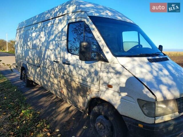 Белый Мерседес Sprinter, объемом двигателя 2.9 л и пробегом 550 тыс. км за 6200 $, фото 3 на Automoto.ua