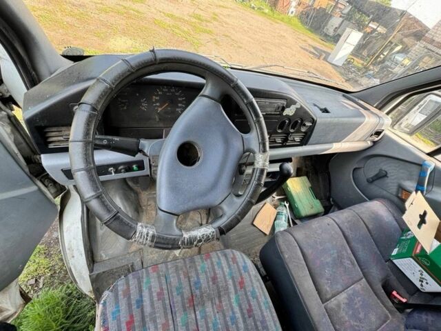 Білий Мерседес Sprinter, об'ємом двигуна 2.3 л та пробігом 150 тис. км за 2200 $, фото 4 на Automoto.ua