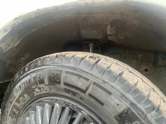 Білий Мерседес Sprinter, об'ємом двигуна 2.9 л та пробігом 800 тис. км за 4500 $, фото 6 на Automoto.ua