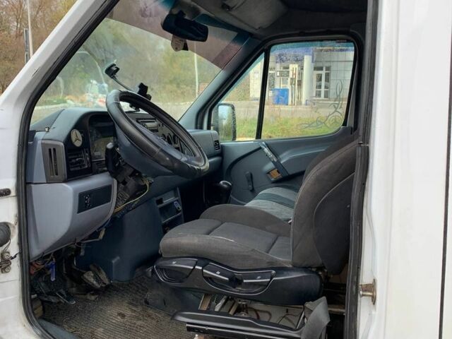 Білий Мерседес Sprinter, об'ємом двигуна 2.9 л та пробігом 800 тис. км за 4500 $, фото 8 на Automoto.ua