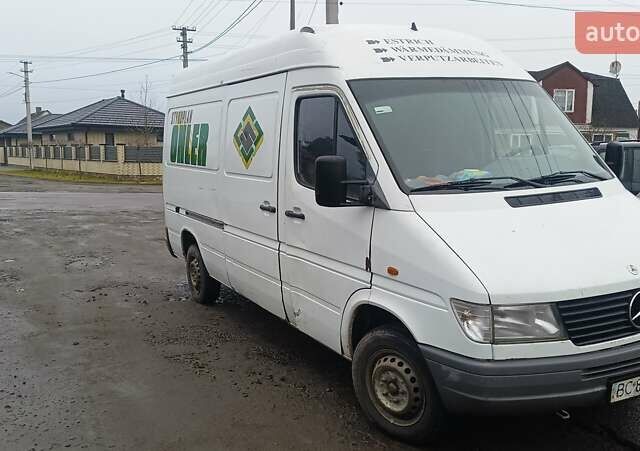 Белый Мерседес Sprinter, объемом двигателя 2.87 л и пробегом 7 тыс. км за 4500 $, фото 3 на Automoto.ua