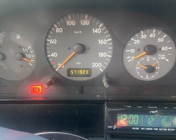 Білий Мерседес Sprinter, об'ємом двигуна 2.3 л та пробігом 517 тис. км за 4500 $, фото 6 на Automoto.ua