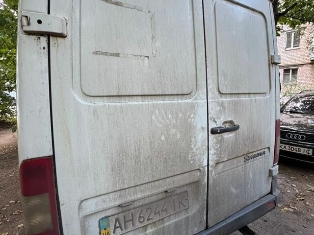 Белый Мерседес Sprinter, объемом двигателя 2.3 л и пробегом 594 тыс. км за 4500 $, фото 3 на Automoto.ua