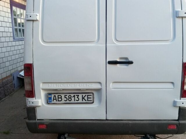 Белый Мерседес Sprinter, объемом двигателя 2.9 л и пробегом 850 тыс. км за 12500 $, фото 5 на Automoto.ua