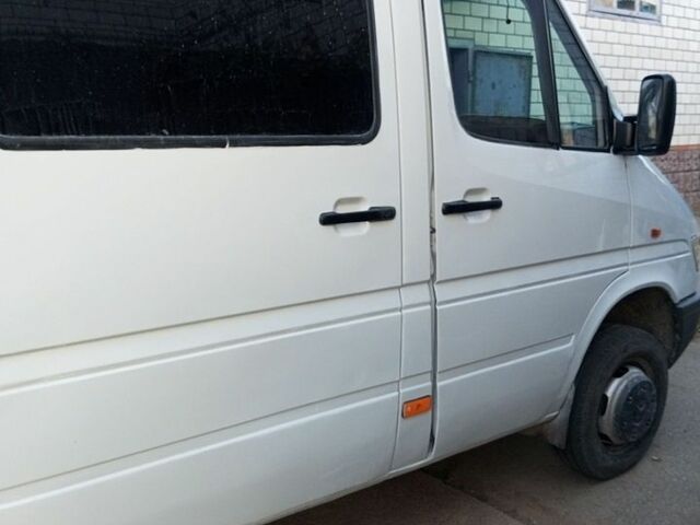 Білий Мерседес Sprinter, об'ємом двигуна 2.9 л та пробігом 850 тис. км за 12500 $, фото 10 на Automoto.ua