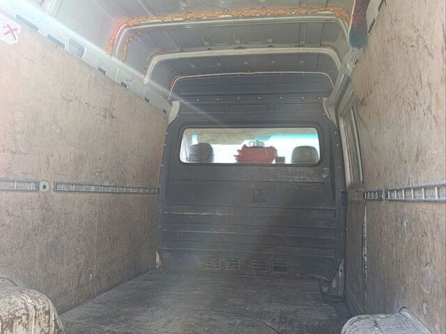 Белый Мерседес Sprinter, объемом двигателя 2.87 л и пробегом 790 тыс. км за 5500 $, фото 5 на Automoto.ua