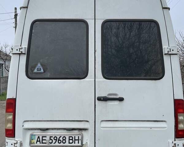 Белый Мерседес Sprinter, объемом двигателя 2.87 л и пробегом 734 тыс. км за 7250 $, фото 7 на Automoto.ua