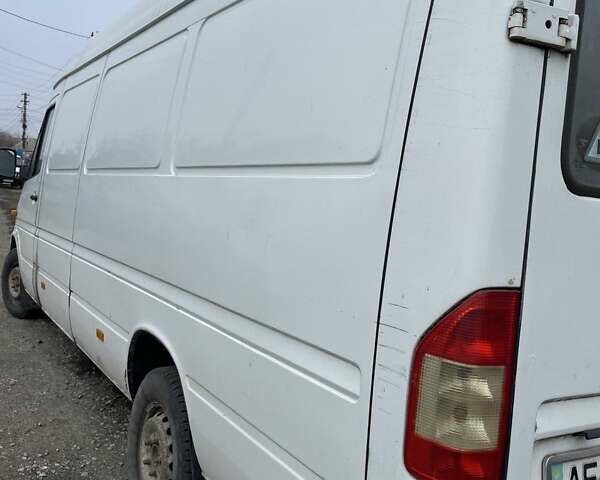 Белый Мерседес Sprinter, объемом двигателя 2.87 л и пробегом 734 тыс. км за 7250 $, фото 6 на Automoto.ua