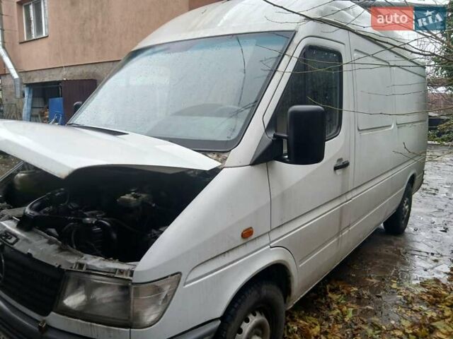 Білий Мерседес Sprinter, об'ємом двигуна 2.9 л та пробігом 333 тис. км за 6999 $, фото 3 на Automoto.ua