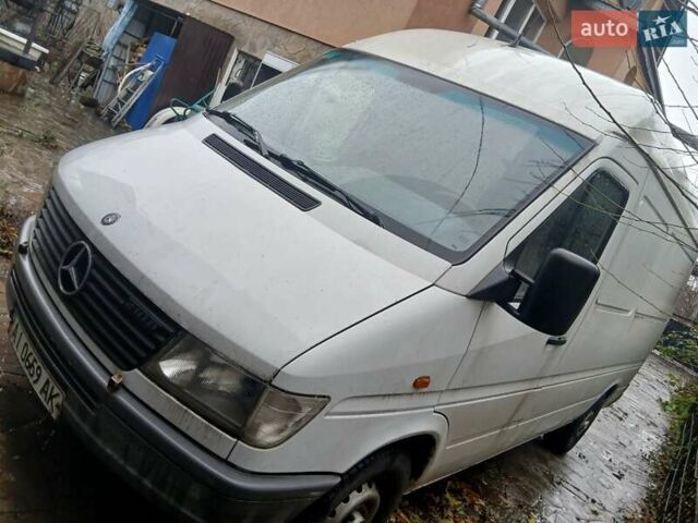 Білий Мерседес Sprinter, об'ємом двигуна 2.9 л та пробігом 333 тис. км за 6999 $, фото 2 на Automoto.ua