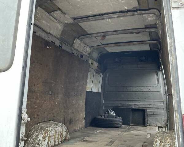 Белый Мерседес Sprinter, объемом двигателя 2.87 л и пробегом 734 тыс. км за 7250 $, фото 5 на Automoto.ua
