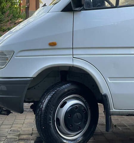 Білий Мерседес Sprinter, об'ємом двигуна 2.9 л та пробігом 500 тис. км за 13500 $, фото 2 на Automoto.ua